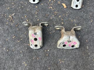 bontott NISSAN QASHQAI Jobb első Zsanér