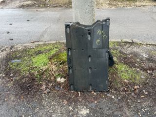 bontott NISSAN QASHQAI Jobb Fenéklemez