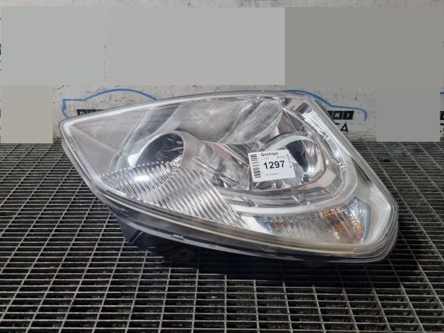 bontott NISSAN QASHQAI Jobb Fényszóró