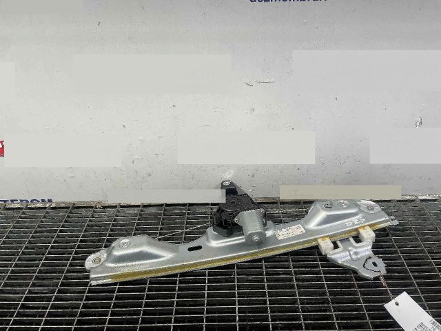 bontott NISSAN QASHQAI Jobb hátsó Ablakemelő Szerkezet (Elektromos)