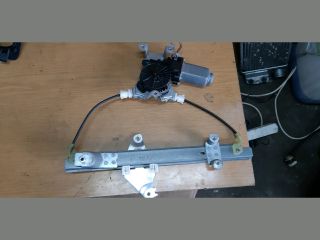 bontott NISSAN QASHQAI Jobb hátsó Ablakemelő Szerkezet (Elektromos)