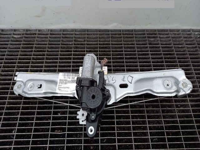 bontott NISSAN QASHQAI Jobb hátsó Ablakemelő Szerkezet (Elektromos)