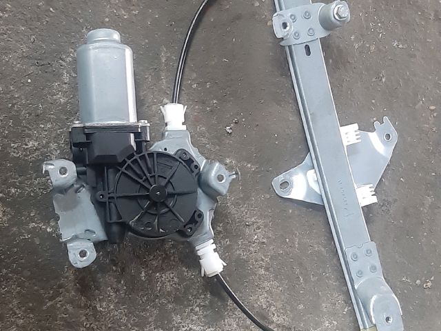 bontott NISSAN QASHQAI Jobb hátsó Ablakemelő Szerkezet (Elektromos)