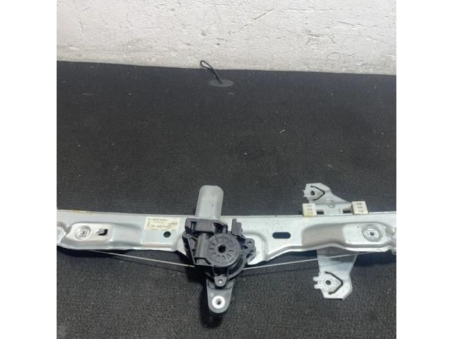 bontott NISSAN QASHQAI Jobb hátsó Ablakemelő Szerkezet (Elektromos)