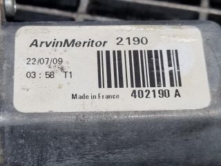 bontott NISSAN QASHQAI Jobb hátsó Ablakemelő Szerkezet (Elektromos)