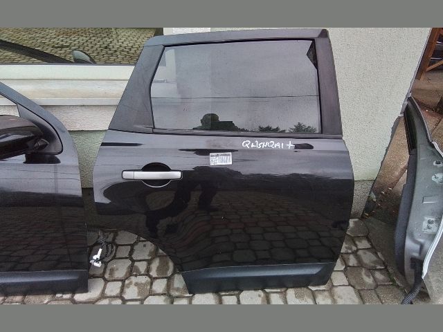 bontott NISSAN QASHQAI Jobb hátsó Ajtó (Részeivel)