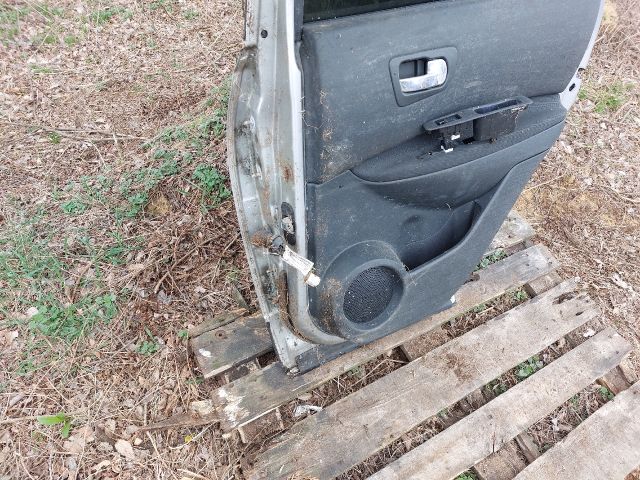 bontott NISSAN QASHQAI Jobb hátsó Ajtó (Részeivel)