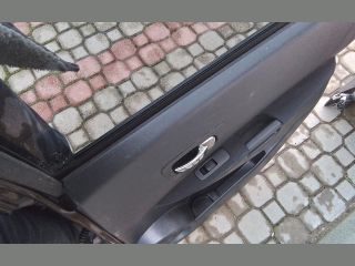 bontott NISSAN QASHQAI Jobb hátsó Ajtó (Részeivel)