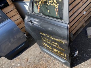 bontott NISSAN QASHQAI Jobb hátsó Ajtó (Részeivel)