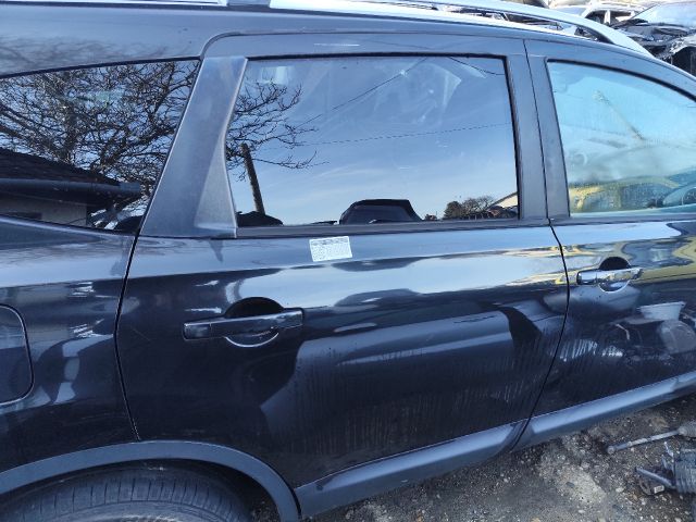 bontott NISSAN QASHQAI Jobb hátsó Ajtó (Részeivel)