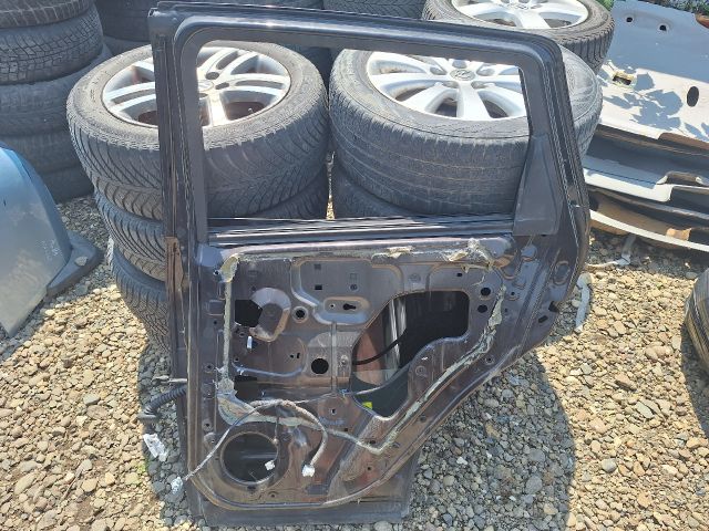 bontott NISSAN QASHQAI Jobb hátsó Ajtó (Üres lemez)