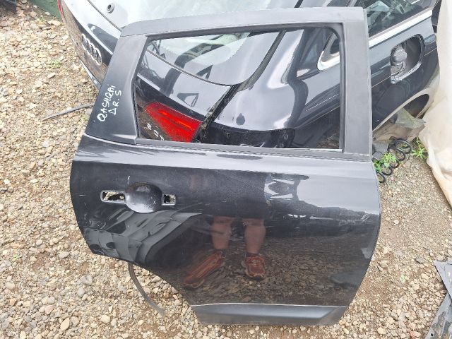 bontott NISSAN QASHQAI Jobb hátsó Ajtó (Üres lemez)