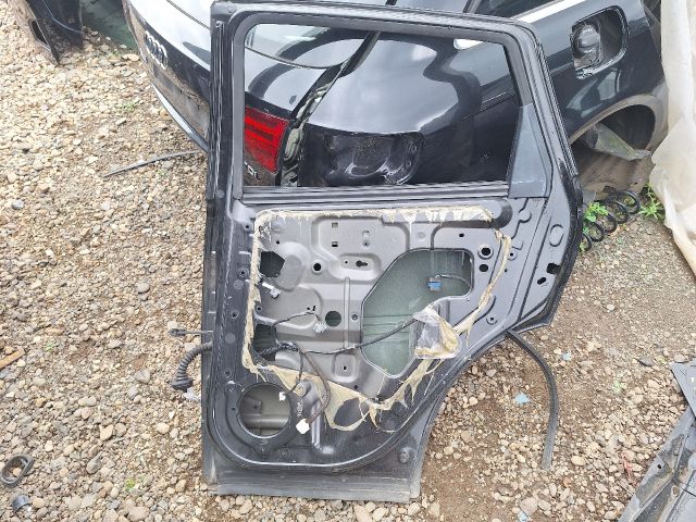 bontott NISSAN QASHQAI Jobb hátsó Ajtó (Üres lemez)