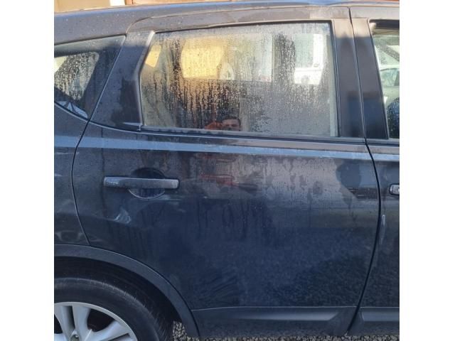 bontott NISSAN QASHQAI Jobb hátsó Ajtó (Üres lemez)