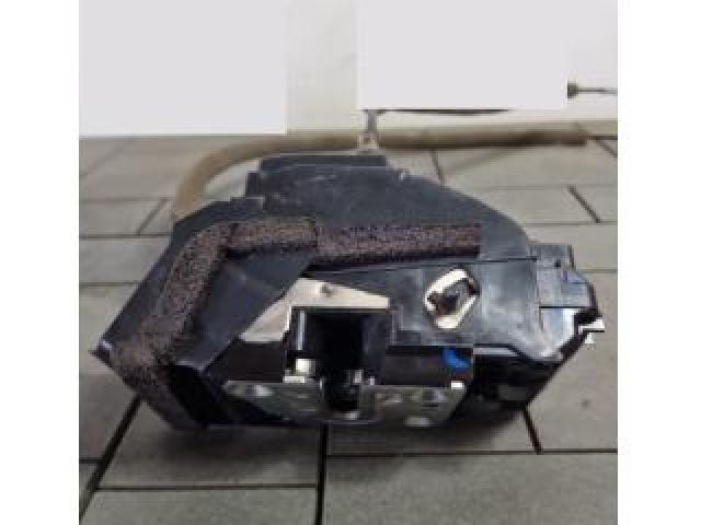 bontott NISSAN QASHQAI Jobb hátsó Ajtózár