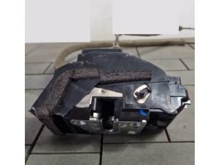 bontott NISSAN QASHQAI Jobb hátsó Ajtózár