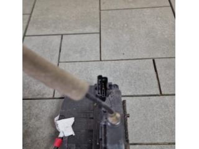 bontott NISSAN QASHQAI Jobb hátsó Ajtózár