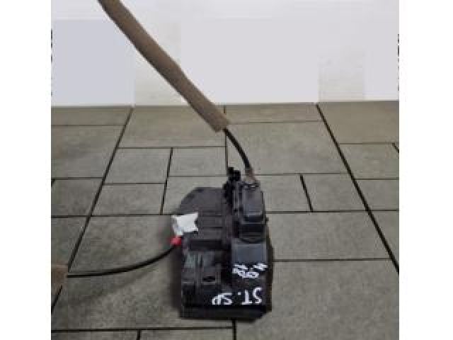 bontott NISSAN QASHQAI Jobb hátsó Ajtózár