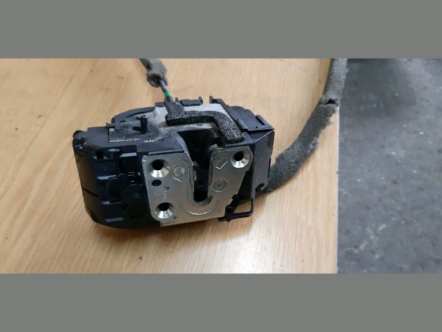 bontott NISSAN QASHQAI Jobb hátsó Ajtózár