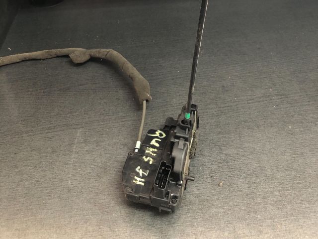 bontott NISSAN QASHQAI Jobb hátsó Ajtózár