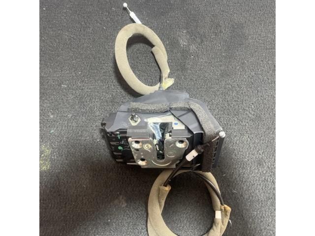 bontott NISSAN QASHQAI Jobb hátsó Ajtózár