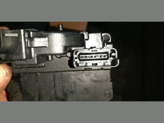 bontott NISSAN QASHQAI Jobb hátsó Ajtózár