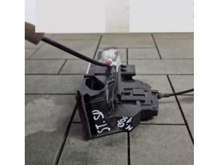 bontott NISSAN QASHQAI Jobb hátsó Ajtózár