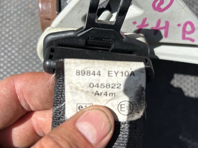 bontott NISSAN QASHQAI Jobb hátsó Biztonsági Öv