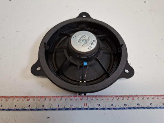 bontott NISSAN QASHQAI Jobb hátsó Hangszóró