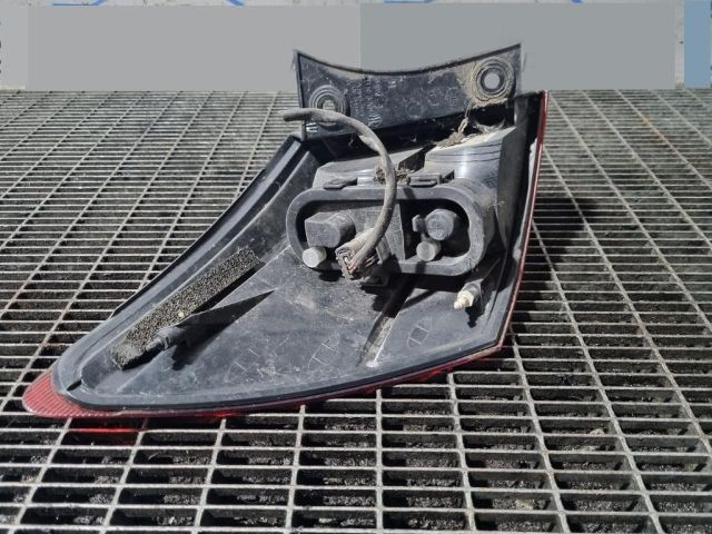 bontott NISSAN QASHQAI Jobb Hátsó Lámpa