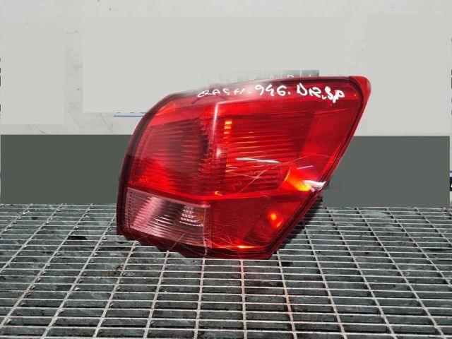 bontott NISSAN QASHQAI Jobb Hátsó Lámpa