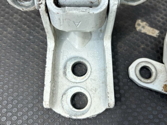 bontott NISSAN QASHQAI Jobb hátsó Zsanér