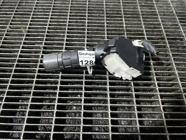 bontott NISSAN QASHQAI Jobb Kormánykapcsoló Ablaktörlő