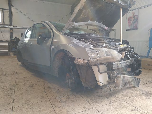 bontott NISSAN QASHQAI Jobb Külső Hátsó Lámpa