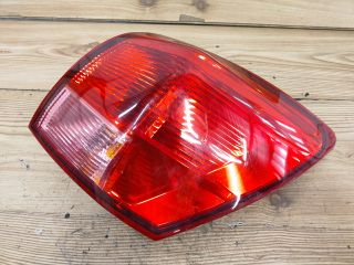 bontott NISSAN QASHQAI Jobb Külső Hátsó Lámpa
