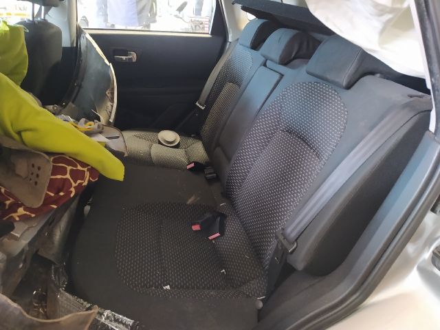 bontott NISSAN QASHQAI Jobb Napellenző Tartó