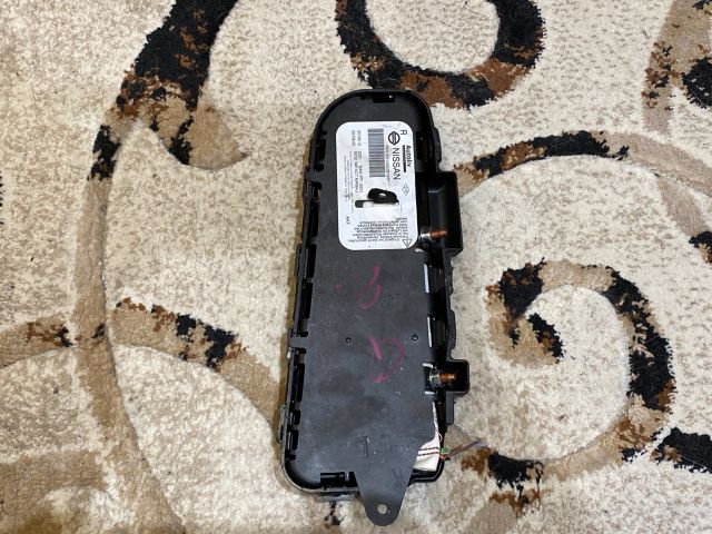 bontott NISSAN QASHQAI Jobb Oldallégzsák