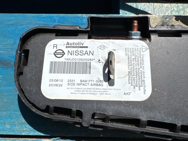 bontott NISSAN QASHQAI Jobb Oldallégzsák