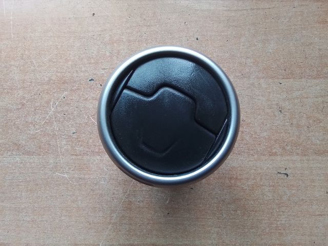 bontott NISSAN QASHQAI Jobb Szellőző