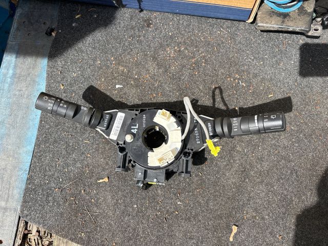 bontott NISSAN QASHQAI Komplett Kormánykapcsoló (Bajuszkapcsoló)