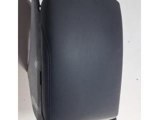 bontott NISSAN QASHQAI Könyöklő