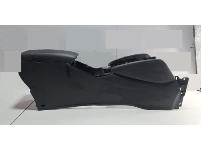 bontott NISSAN QASHQAI Könyöklő