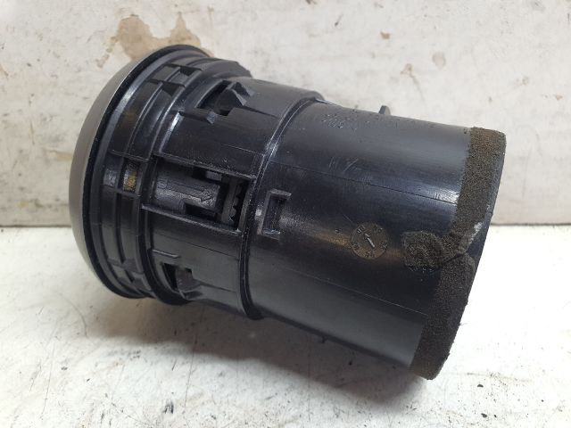 bontott NISSAN QASHQAI Középső Szellőző