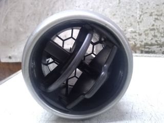 bontott NISSAN QASHQAI Középső Szellőző