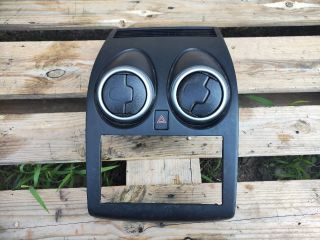 bontott NISSAN QASHQAI Középső Szellőző