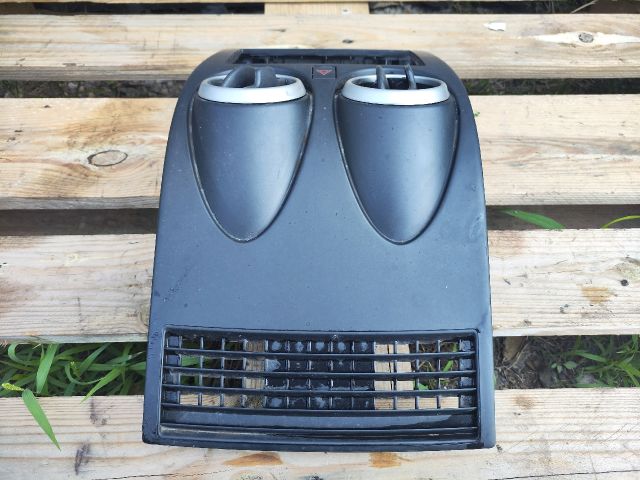 bontott NISSAN QASHQAI Középső Szellőző