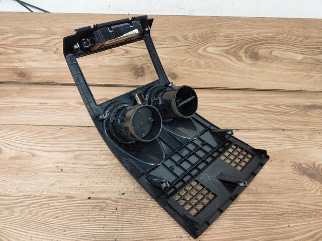 bontott NISSAN QASHQAI Középső Szellőző