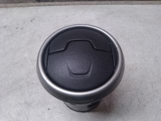 bontott NISSAN QASHQAI Középső Szellőző