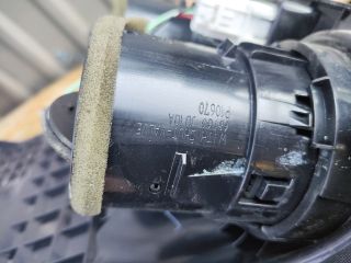 bontott NISSAN QASHQAI Középső Szellőző