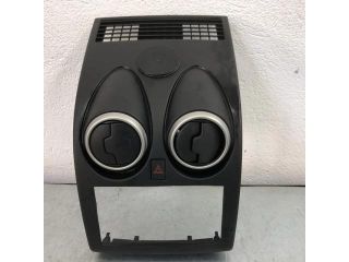 bontott NISSAN QASHQAI Középső Szellőző